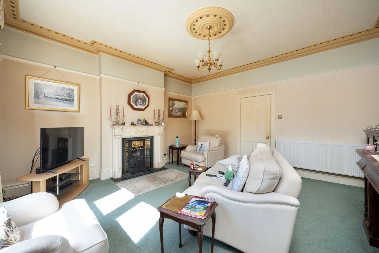 Place Road, Melksham, SN12, photo 36