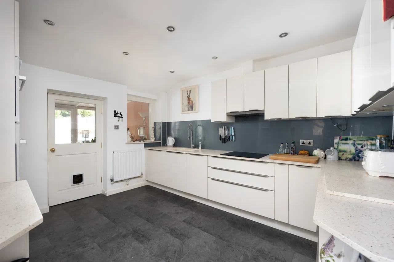 Place Road, Melksham, SN12, photo 9