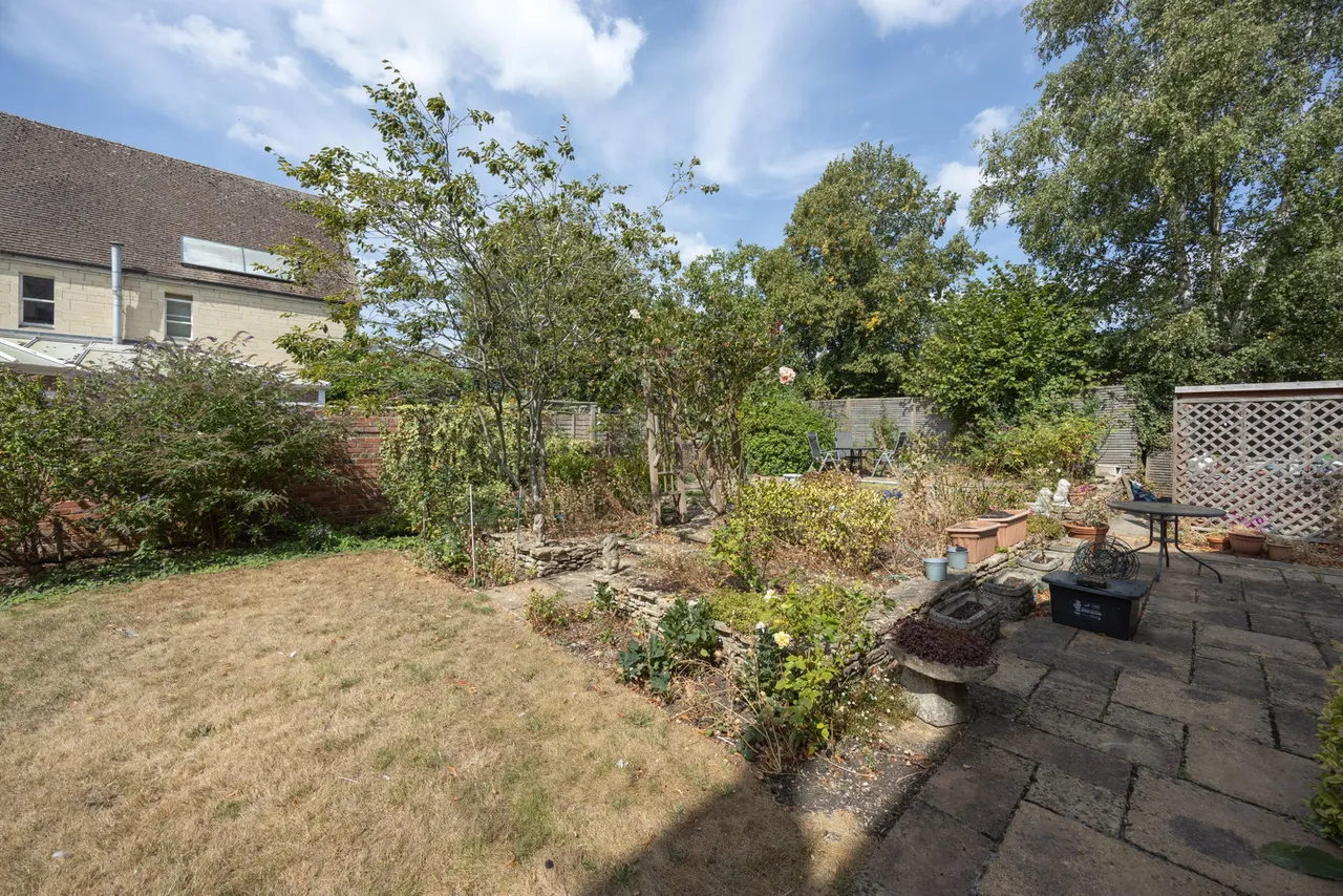 Place Road, Melksham, SN12, photo 25