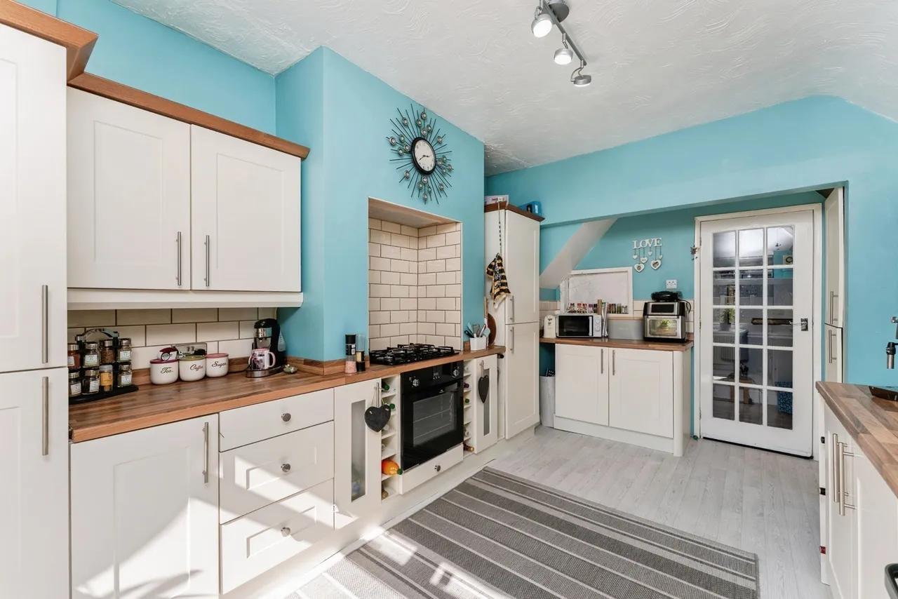 Beach Avenue, Prestatyn, LL19, photo 5