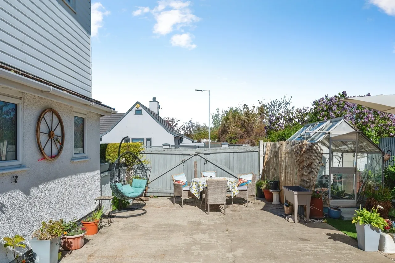 Beach Avenue, Prestatyn, LL19, photo 17