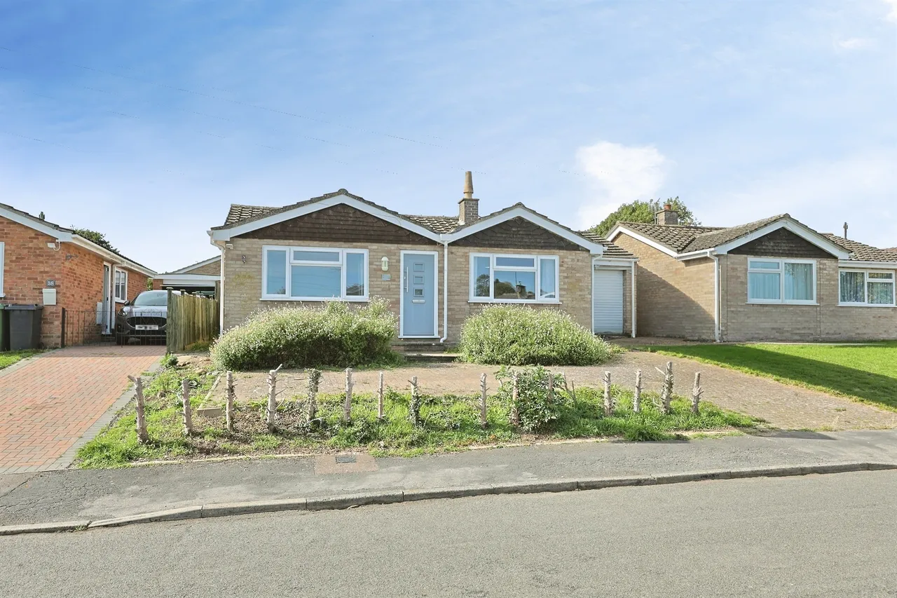 3 bed house for sale, Newfields, Sporle, PE32