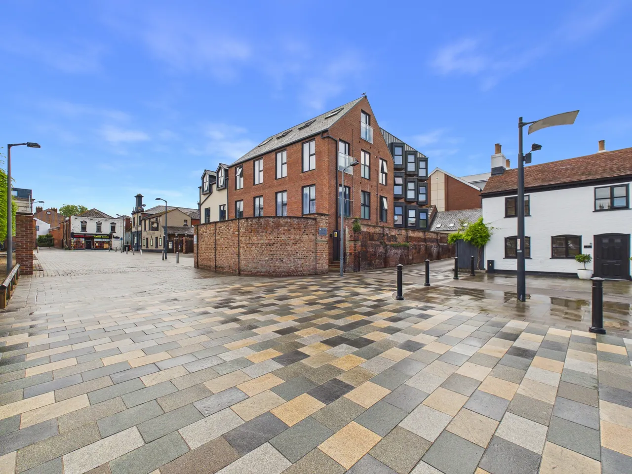 Flat 3, Mariners Court, The Docks, Gloucester, GL1 2EH, photo 11