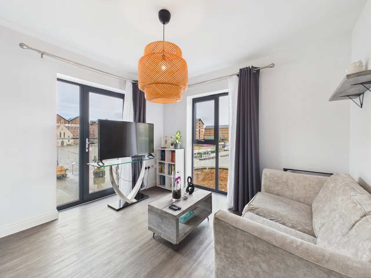 Flat 3, Mariners Court, The Docks, Gloucester, GL1 2EH, photo 4