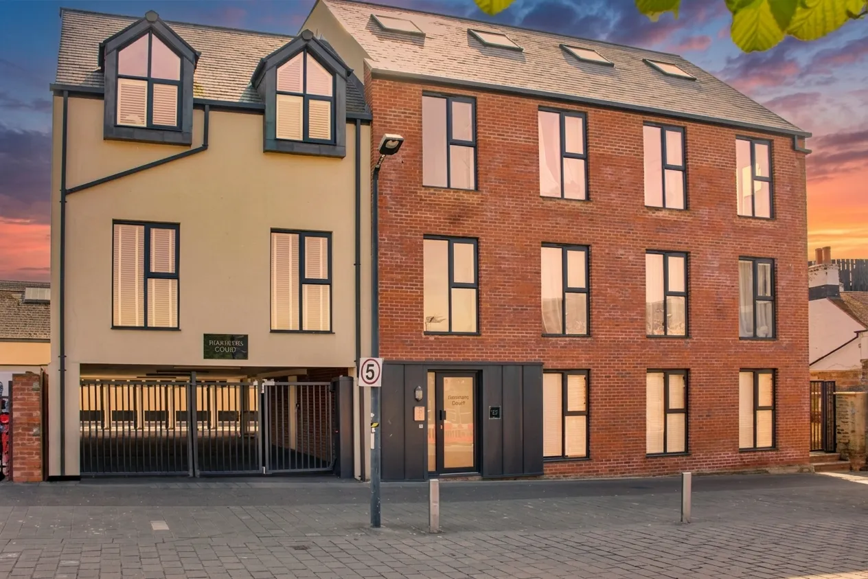 Flat 3, Mariners Court, The Docks, Gloucester, GL1 2EH, photo 2