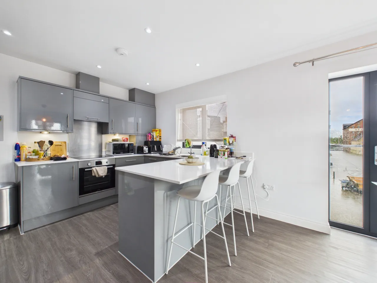 Flat 3, Mariners Court, The Docks, Gloucester, GL1 2EH, photo 5