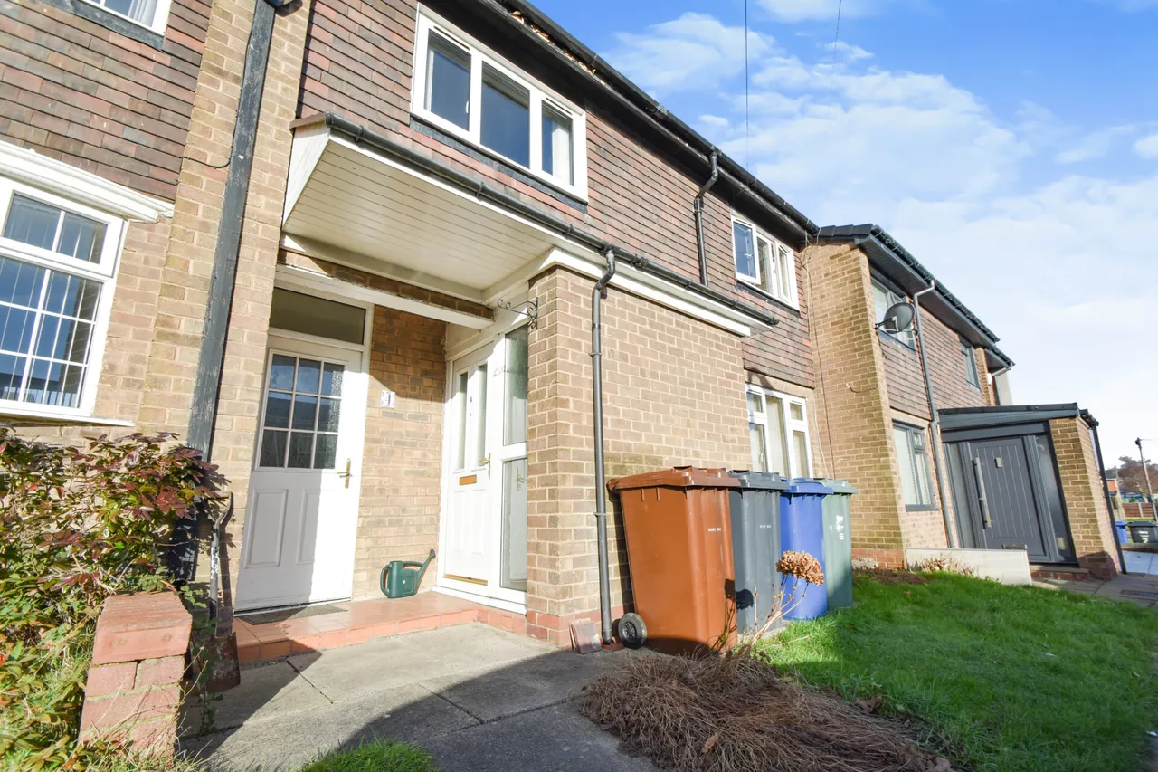 3 bed house to rent, Lune Close, Whitefield, M45