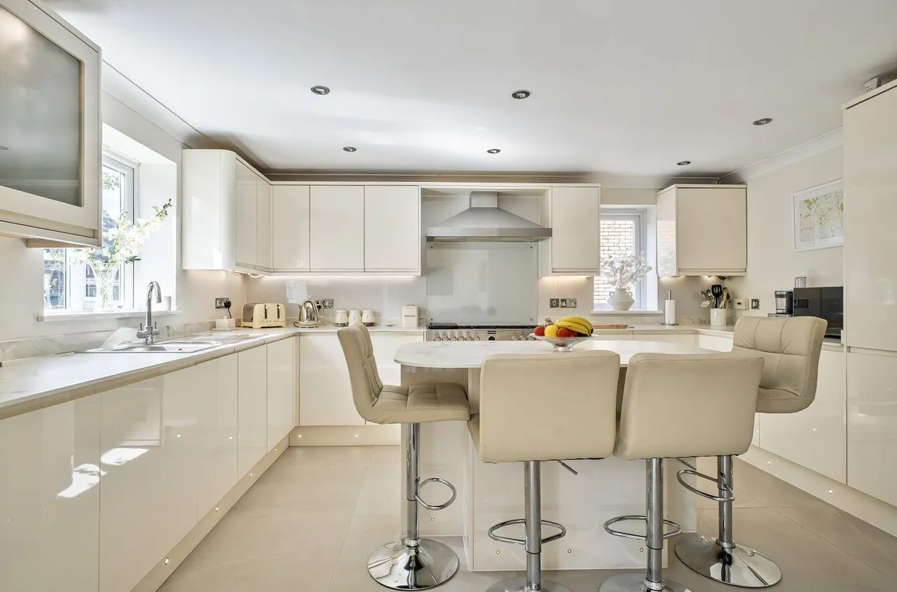 Cresswell Drive, Hilperton, BA14, photo 5