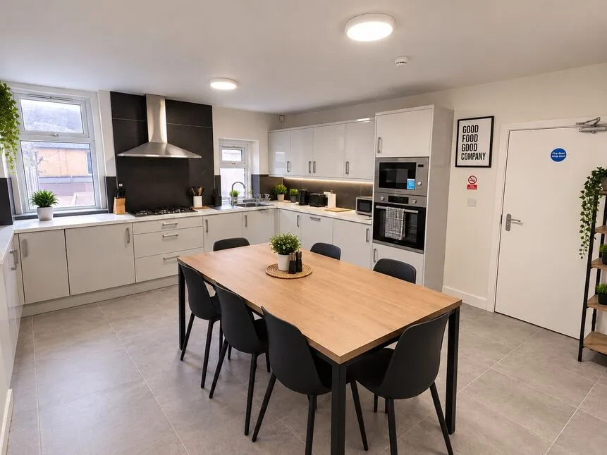 Somerset Road, Huddersfield, HD5, photo 3