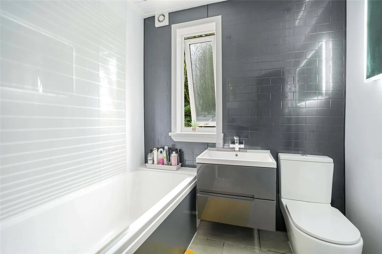 Auchmuty Road, GLENROTHES, Fife, KY7, photo 12