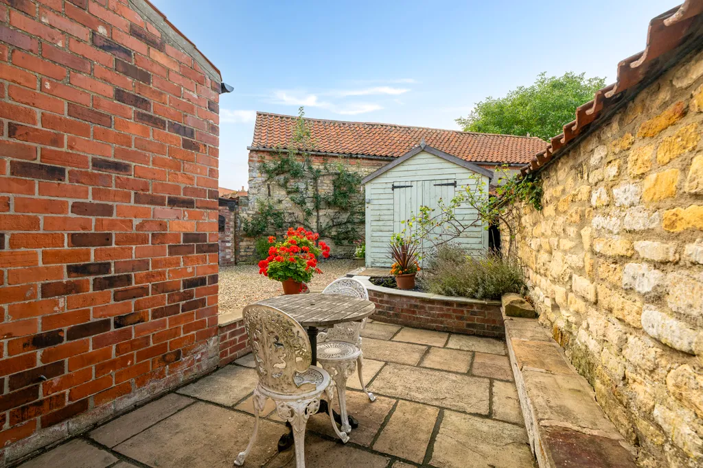 East Road, Navenby, LN5, photo 11