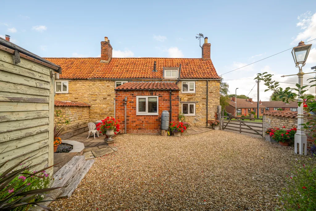 East Road, Navenby, LN5, photo 10