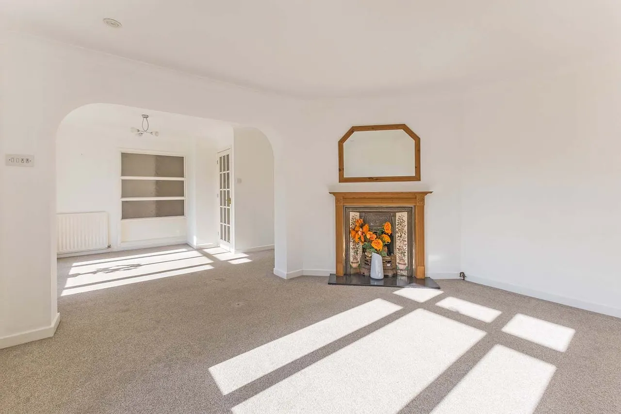 Lyneham Gardens, Cranbrook Drive, Maidenhead, Berkshire, photo 6