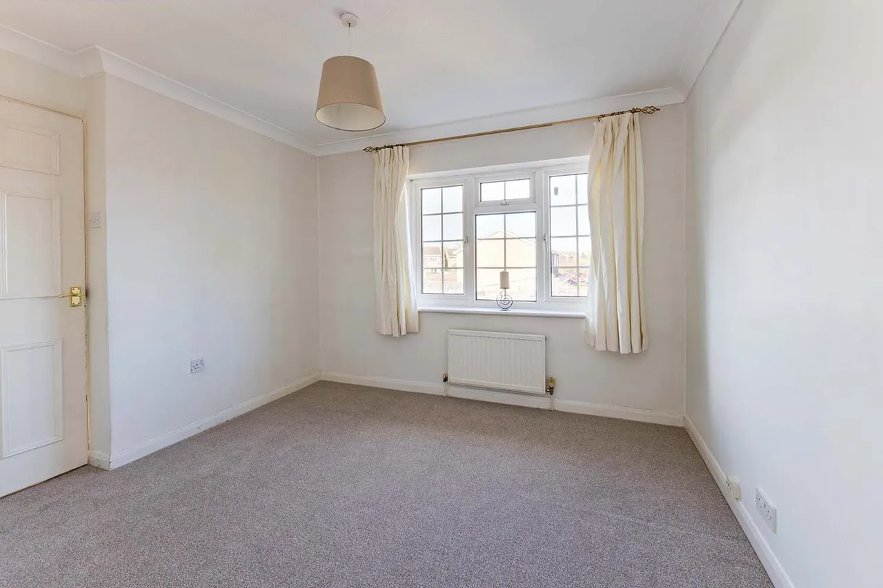 Lyneham Gardens, Cranbrook Drive, Maidenhead, Berkshire, photo 20