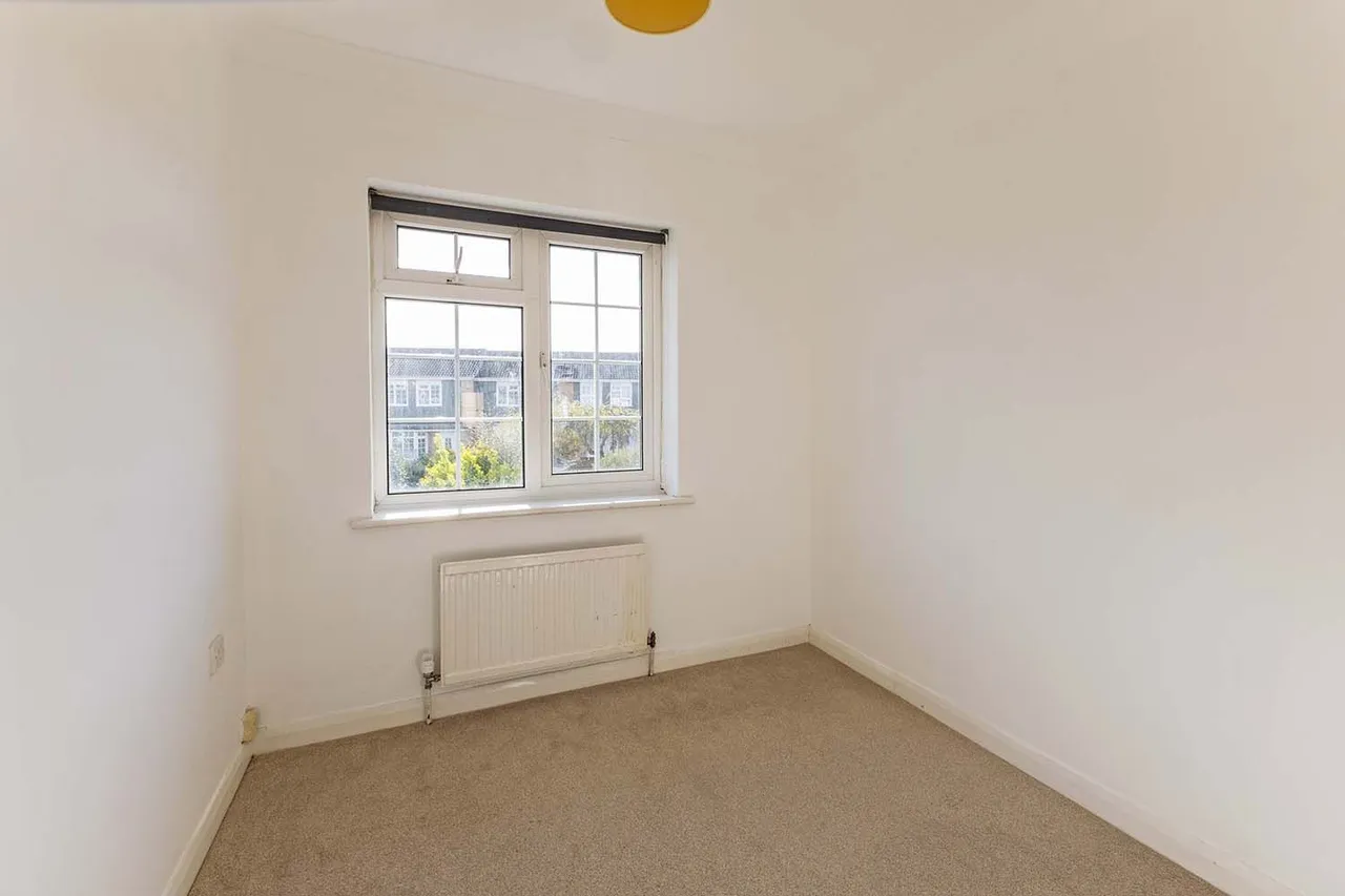 Lyneham Gardens, Cranbrook Drive, Maidenhead, Berkshire, photo 19