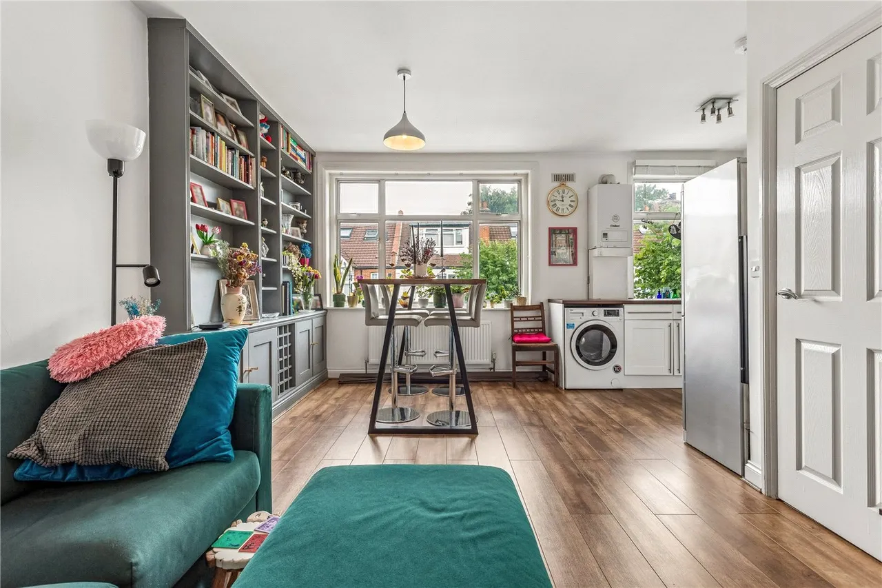 Links Road, London, SW17, photo 10