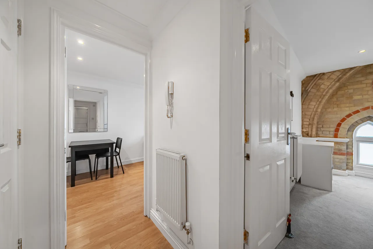 Guildford Street, Chertsey, KT16, photo 13