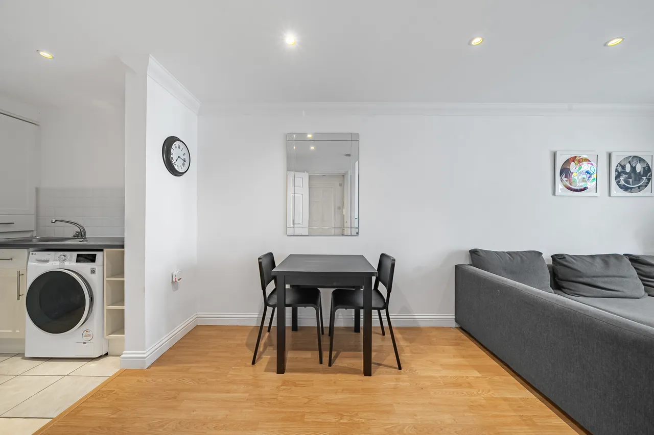 Guildford Street, Chertsey, KT16, photo 14