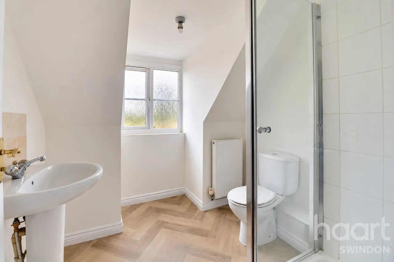 Winton Road, Swindon, SN3, photo 17