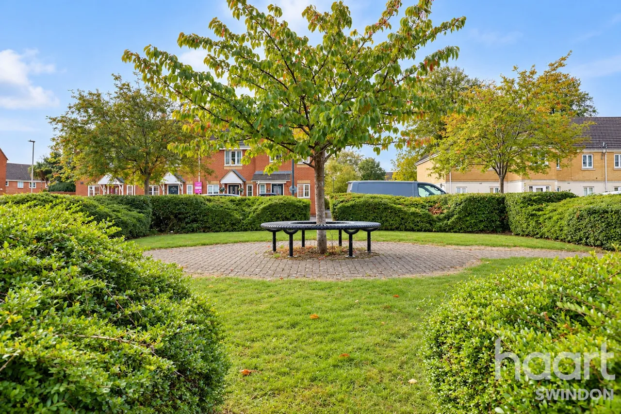 Winton Road, Swindon, SN3, photo 2