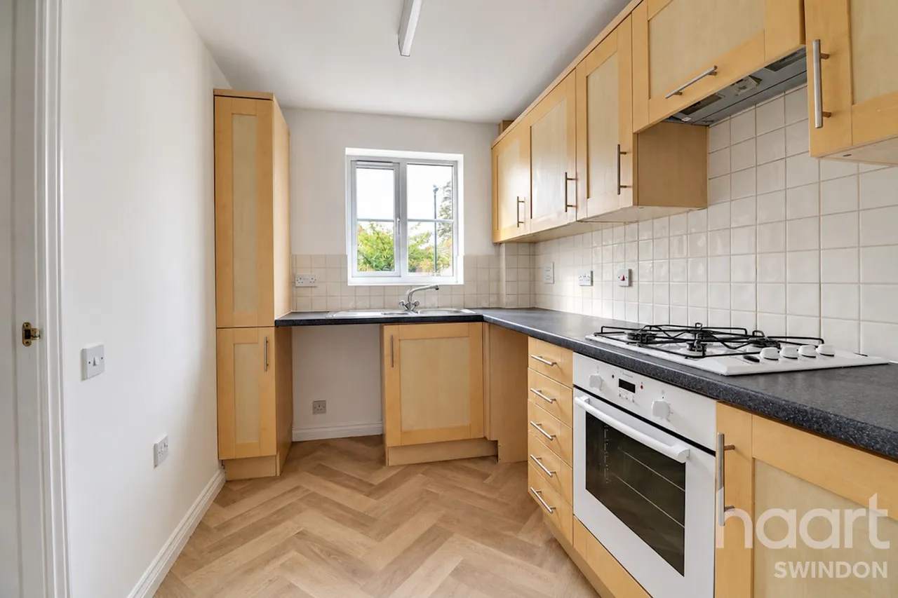 Winton Road, Swindon, SN3, photo 4