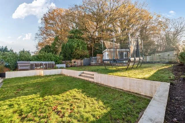 Rapleys Field, Pirbright, GU24, photo 8