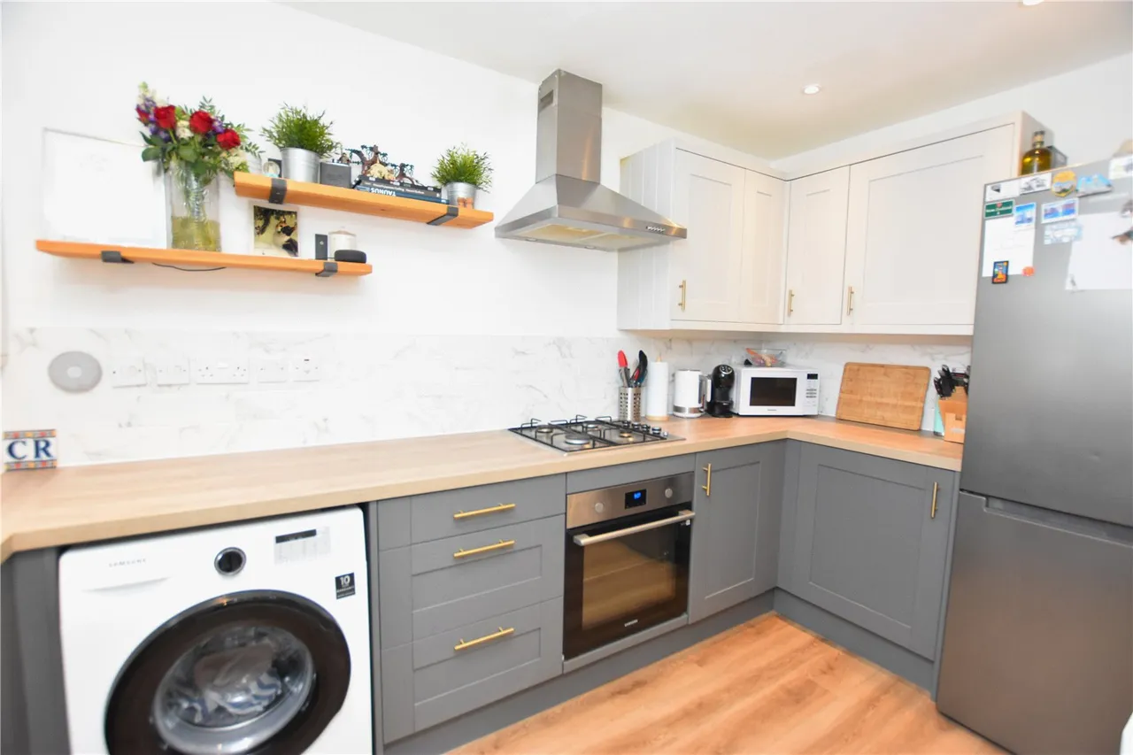 Juniper Road, Farnborough, Hampshire, GU14 9XU, photo 6