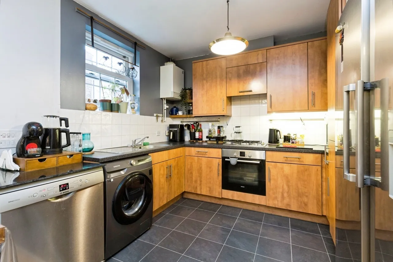 Oak Road, Crawley, RH11, photo 7