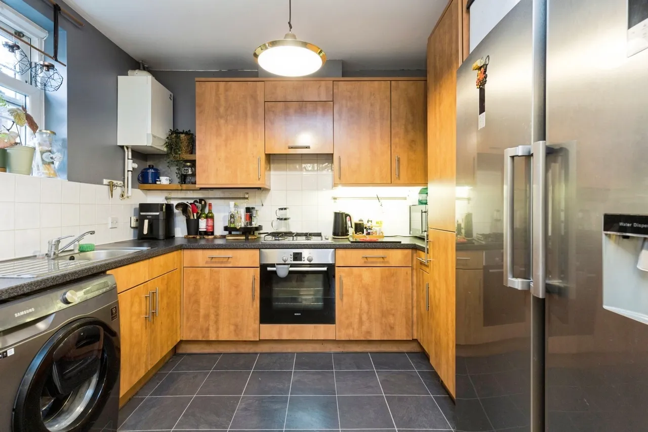 Oak Road, Crawley, RH11, photo 13