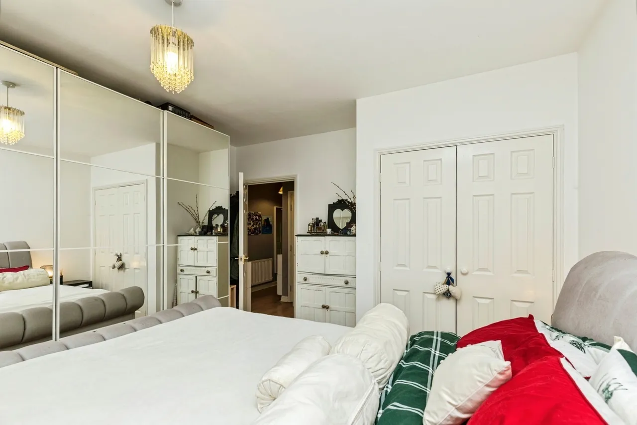 Oak Road, Crawley, RH11, photo 9