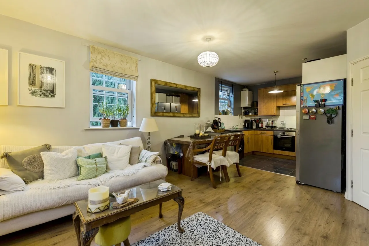 Oak Road, Crawley, RH11, photo 6