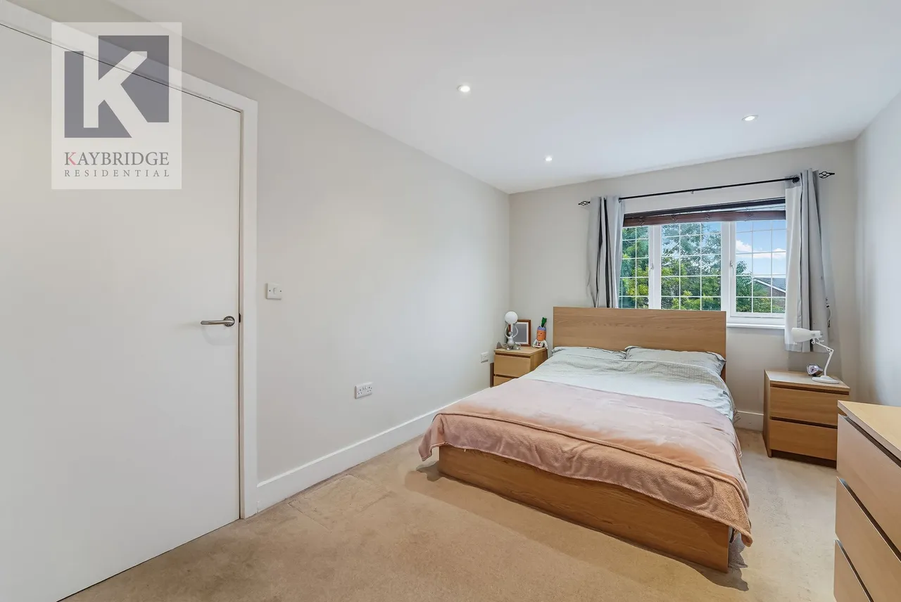 Ruxley Lane, Epsom, KT19, photo 4