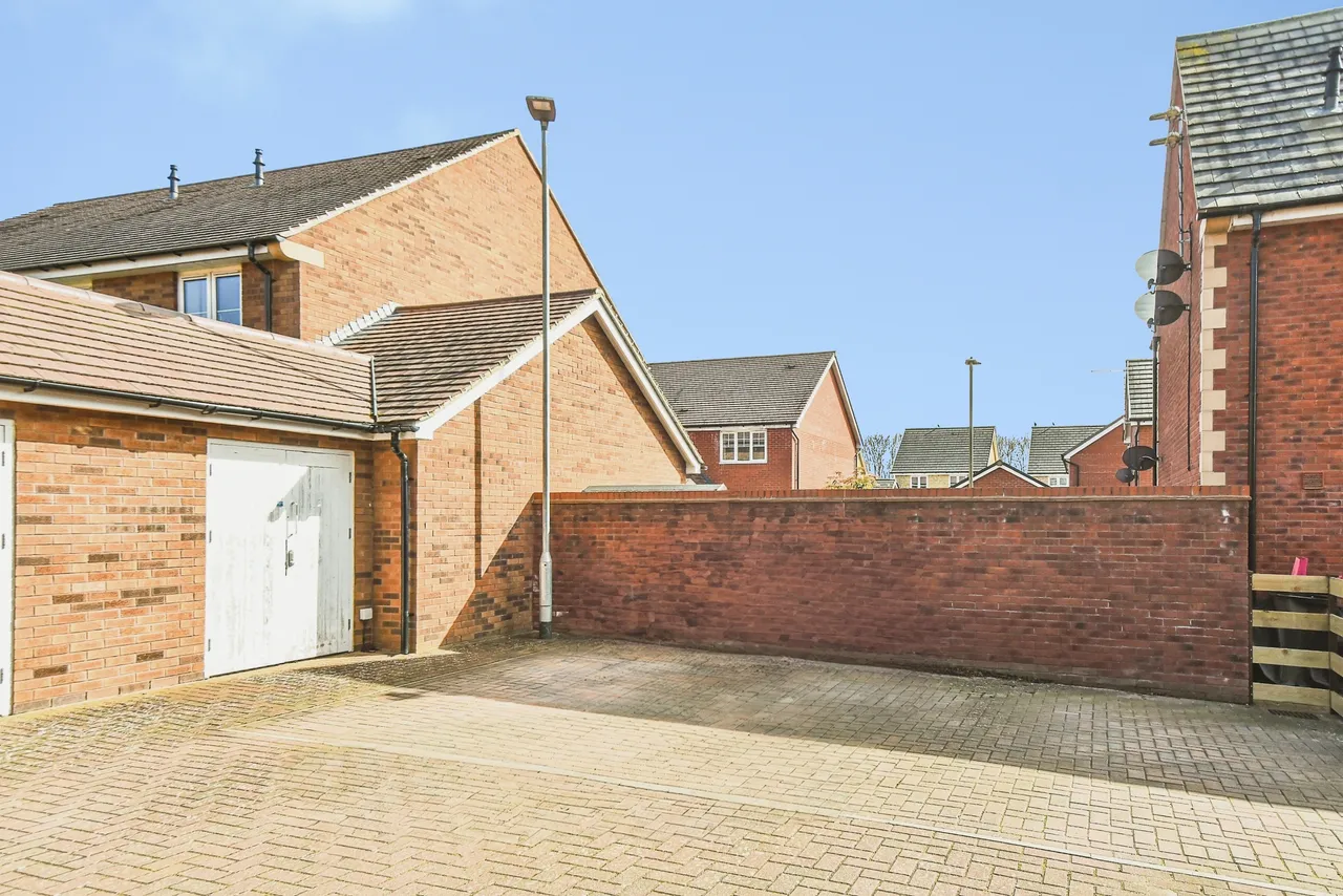 Ampthill Way, Faringdon, SN7, photo 11