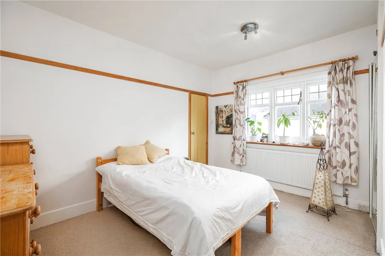 Canford Cliffs Road, Lower Parkstone, Poole, Dorset, BH13, photo 2