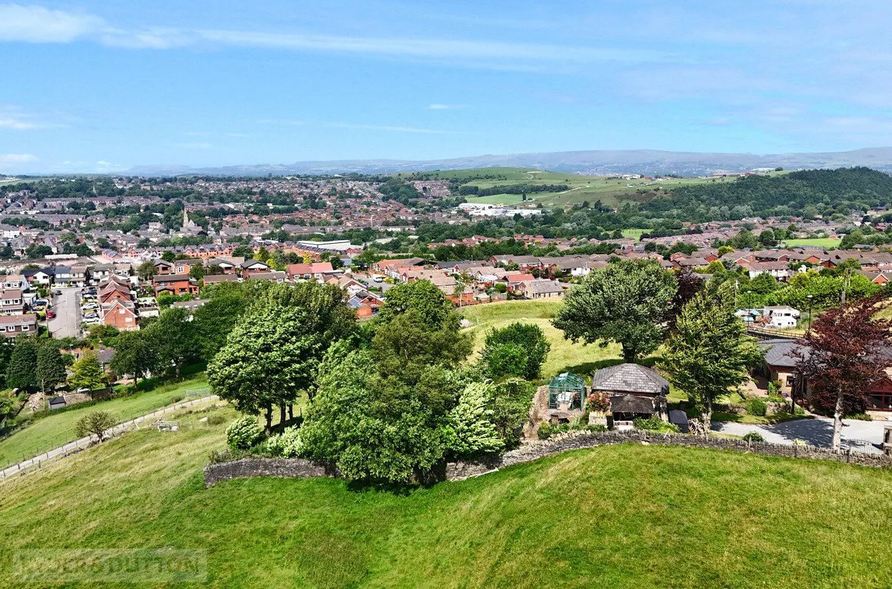 Grains Road, Shaw, OL2, photo 23
