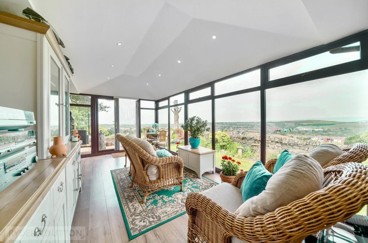 Grains Road, Shaw, OL2, photo 12