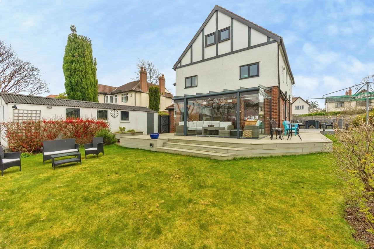 Knutsford Road, Wilmslow, Cheshire, SK9, photo 10