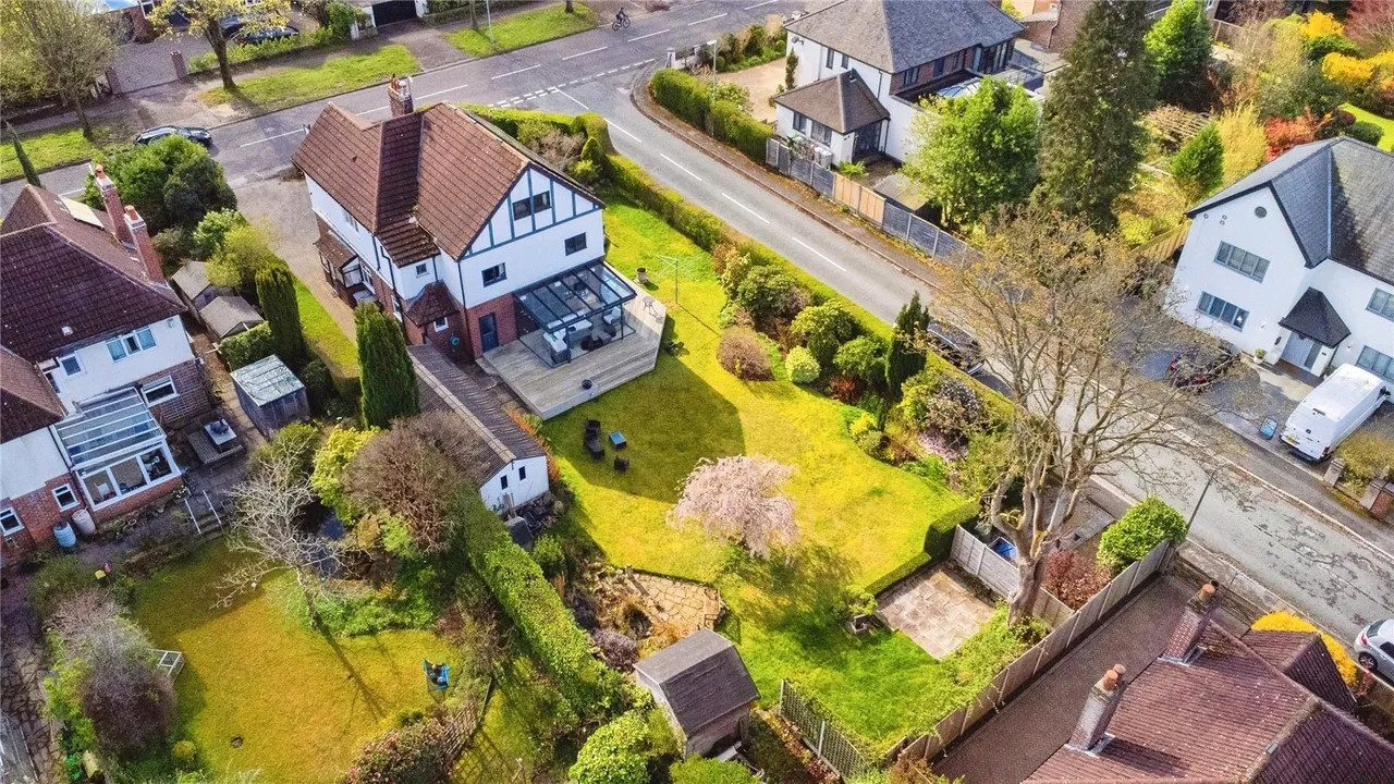 Knutsford Road, Wilmslow, Cheshire, SK9, photo 25