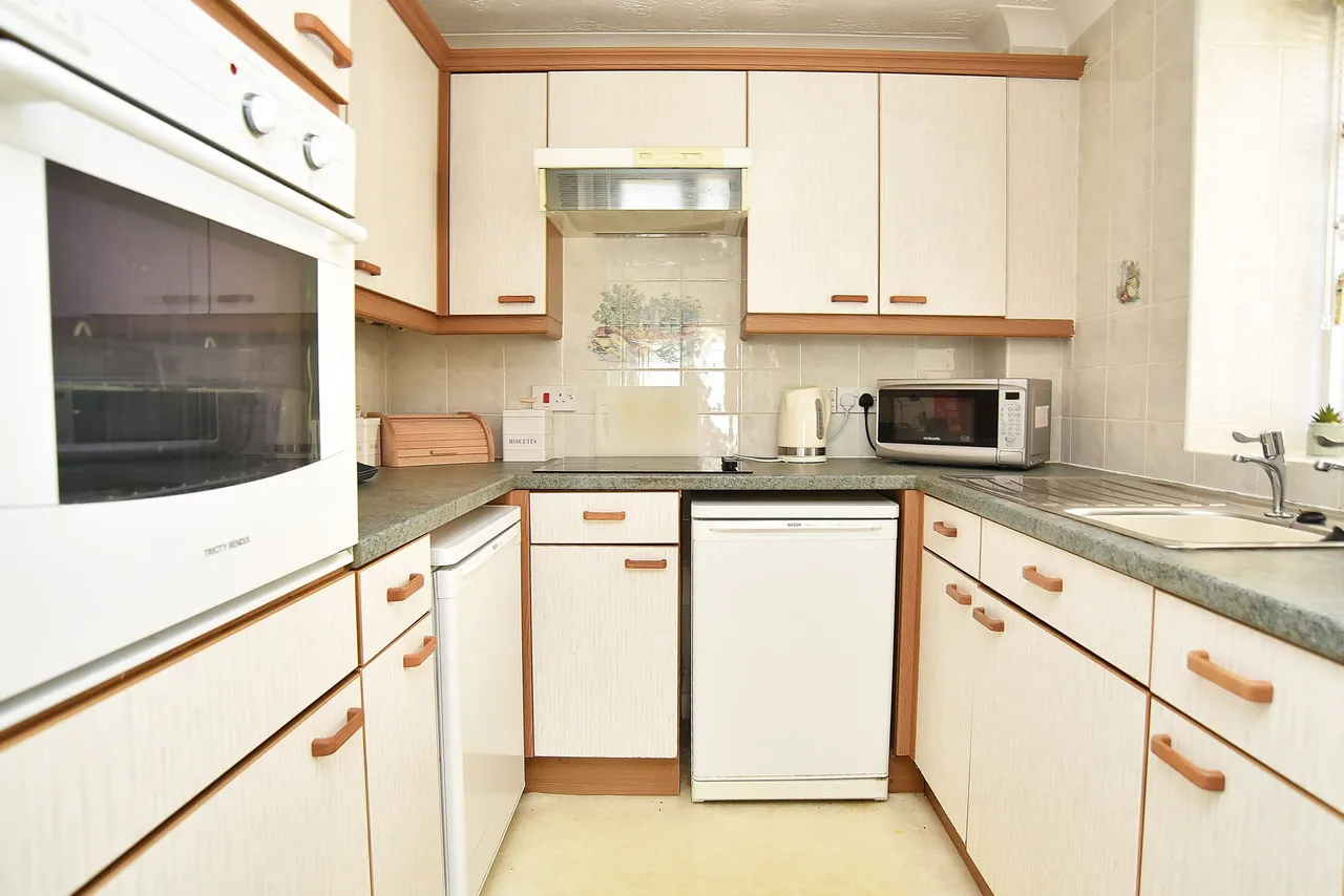 The Adelphi Cold Bath Road, Harrogate, HG2, photo 4