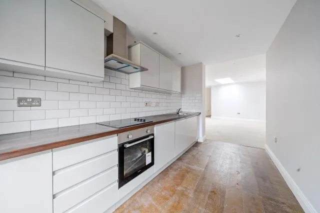 2 bed flat for sale, Bartholomew Street, Newbury, RG14