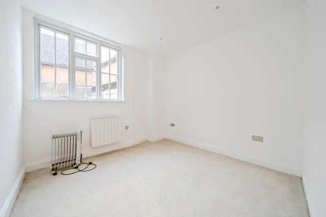 Bartholomew Street, Newbury, RG14, photo 10