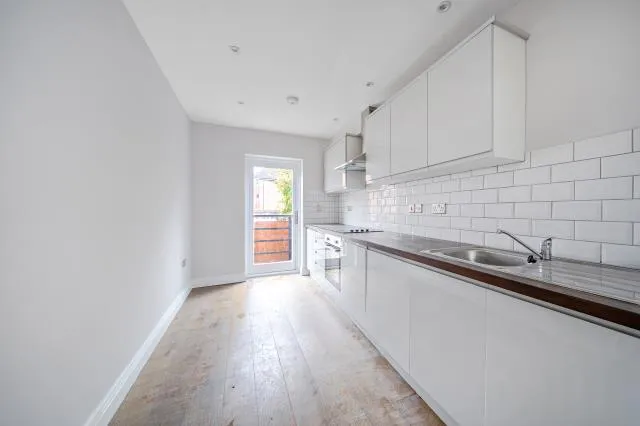 Bartholomew Street, Newbury, RG14, photo 2