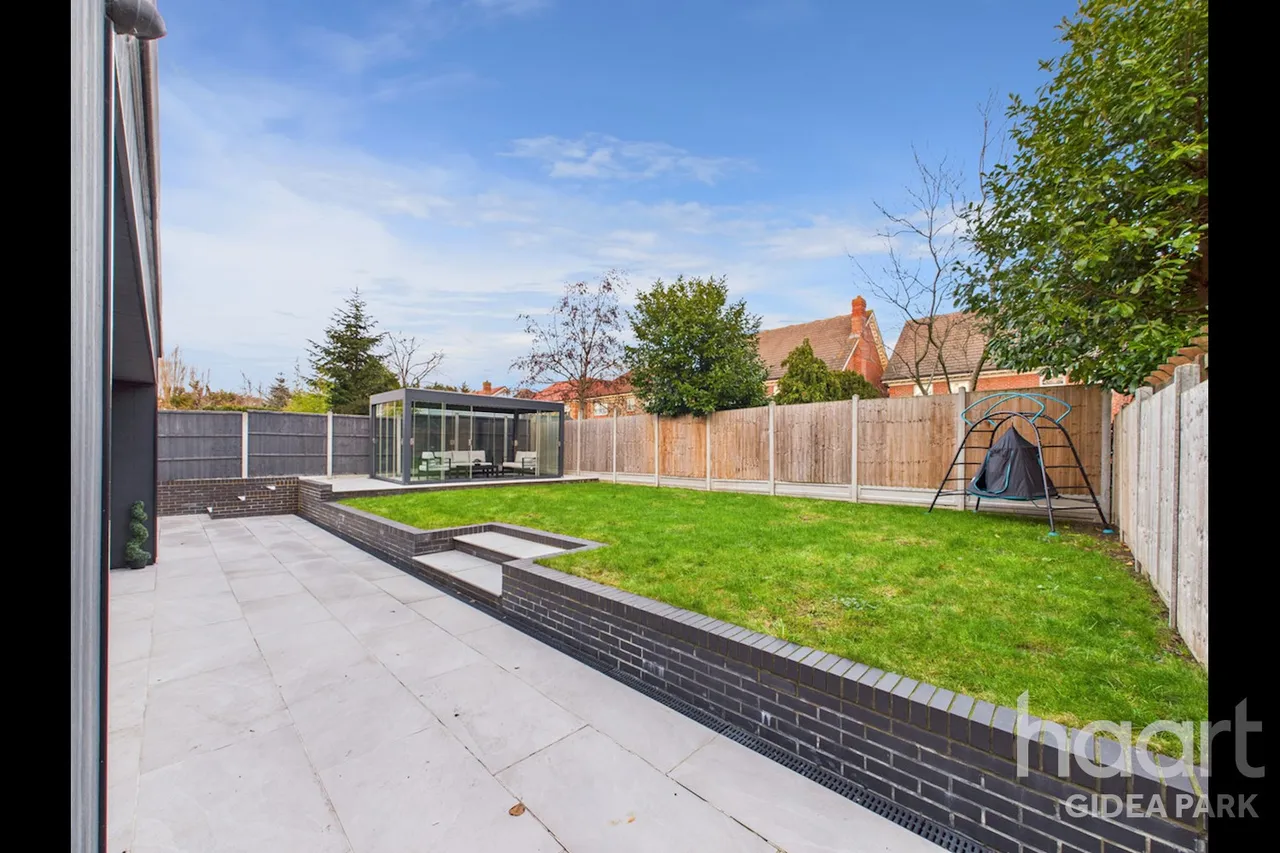Dickens Way, Romford, RM1, photo 40