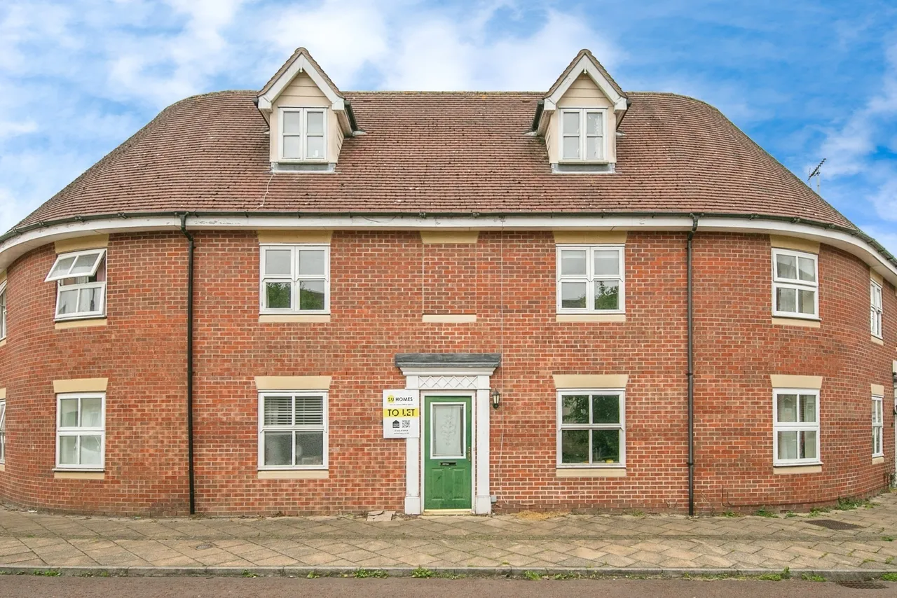 4 bed house for sale — Hatcher Crescent, COLCHESTER, Essex, CO2