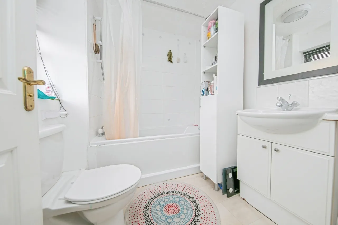 Hatcher Crescent, COLCHESTER, Essex, CO2, photo 12