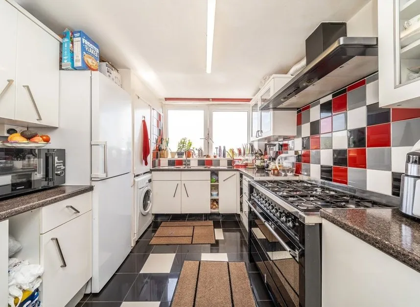 Partridge Way, Wood Green, N22, photo 3