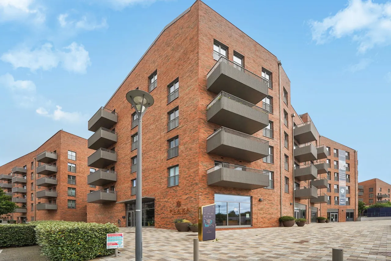 Royal Engineers Way, Millbrook Park, NW7 1UX, photo 17