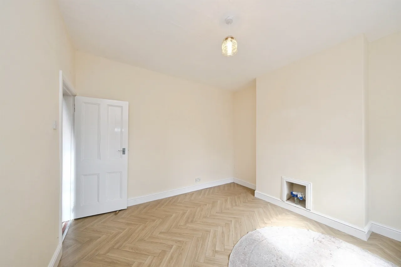 Marshall Street, Heanor, DE75, photo 12