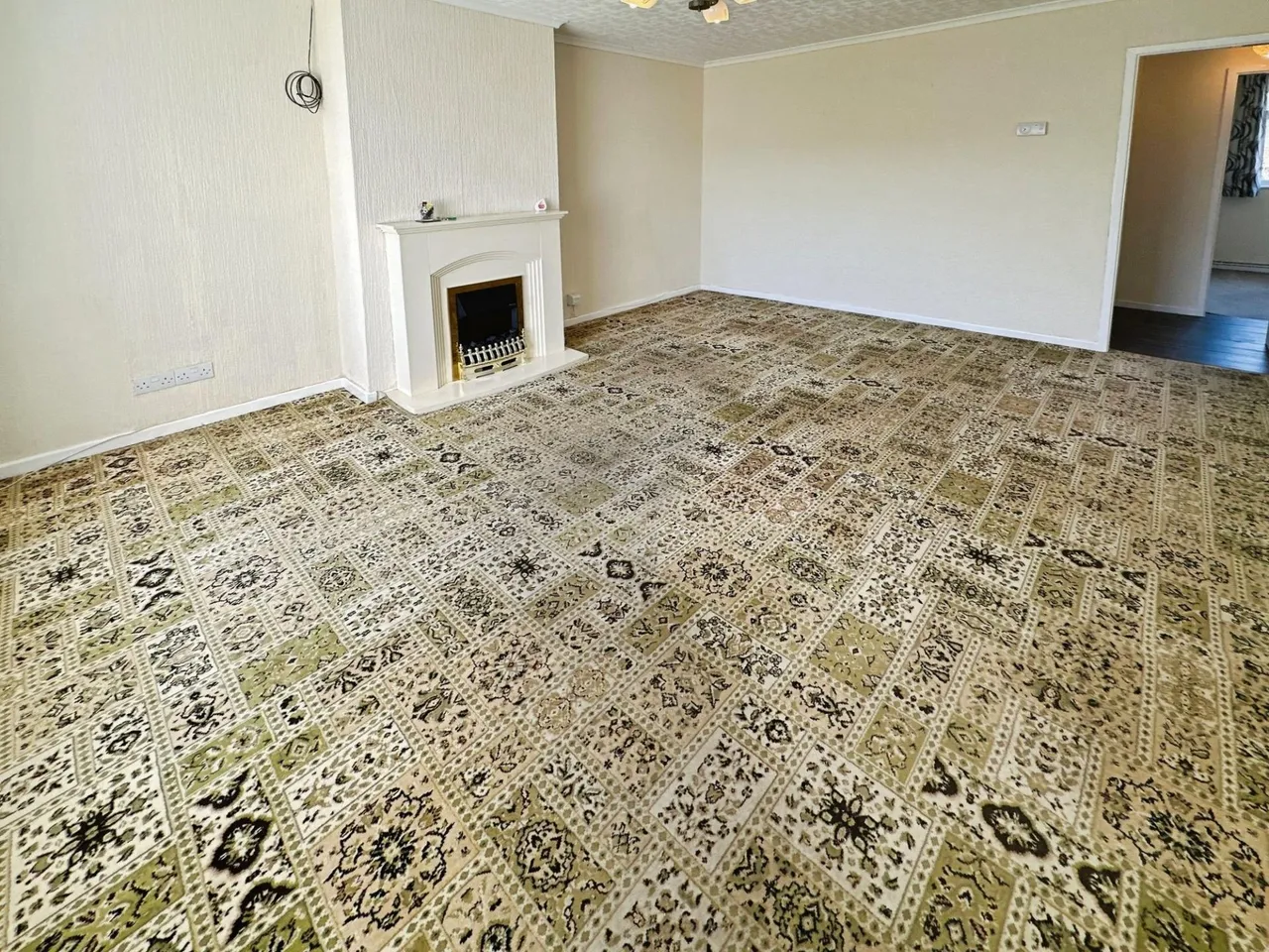 Spring Farm Road, Burton-On-Trent, DE15, photo 2