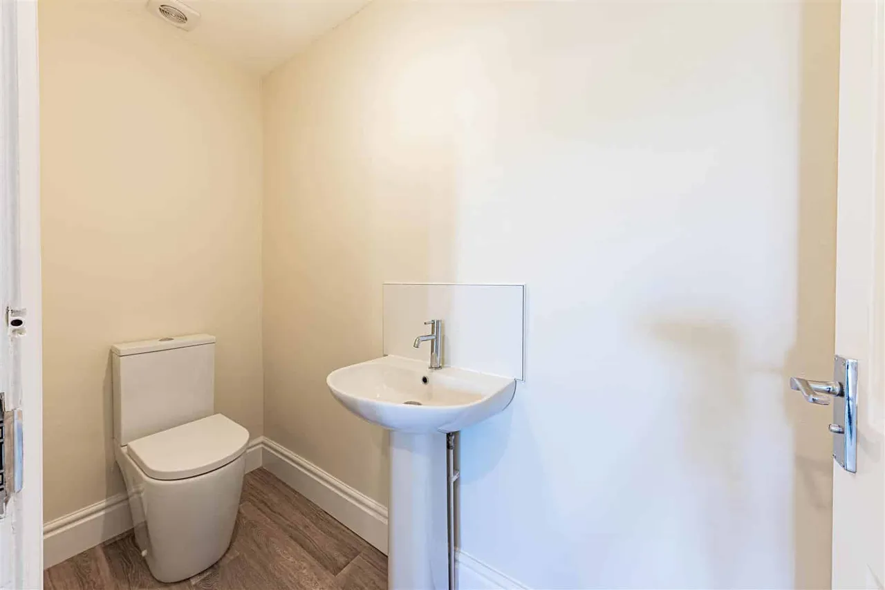 Eastern Esplanade, Margate, Kent, CT9 3AA, photo 21
